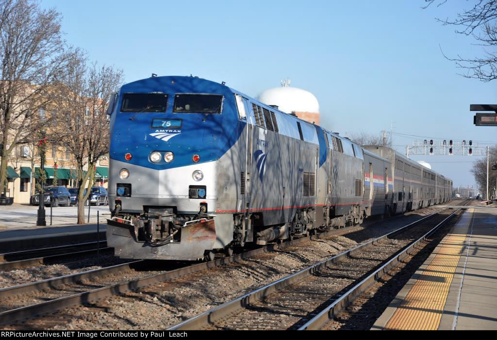 "California Zephyr" cruises west